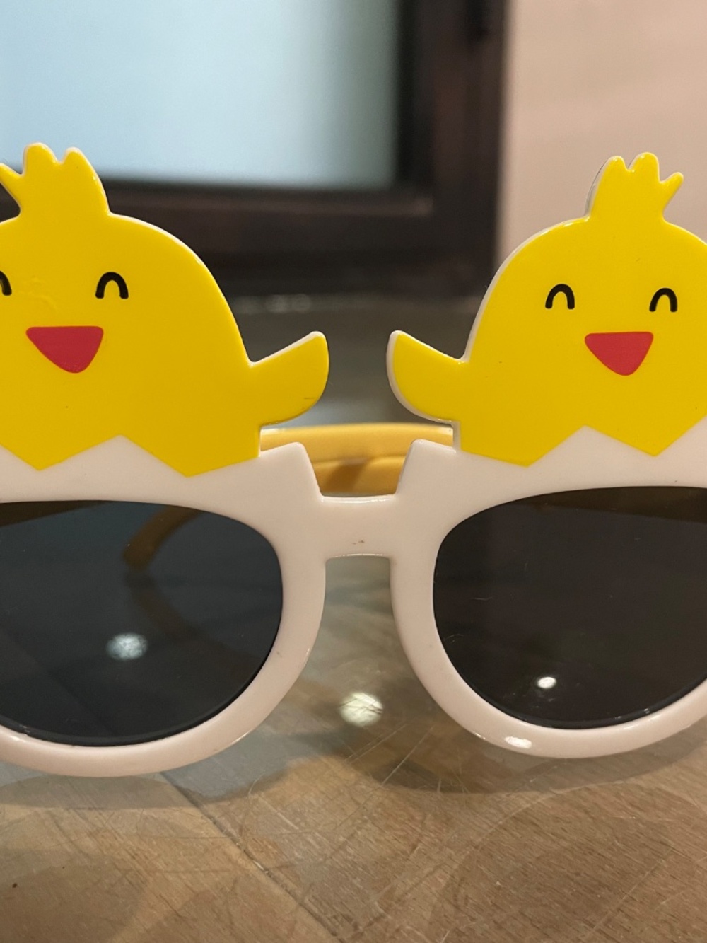 Excellent Condition Toddler Chick Sunglasses